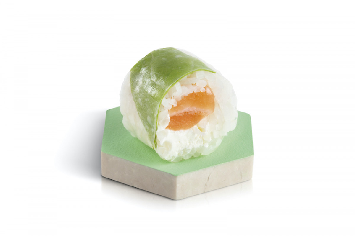 YOU SUSHI Restaurant Japonais Eco engage fresh roll saumon cheese